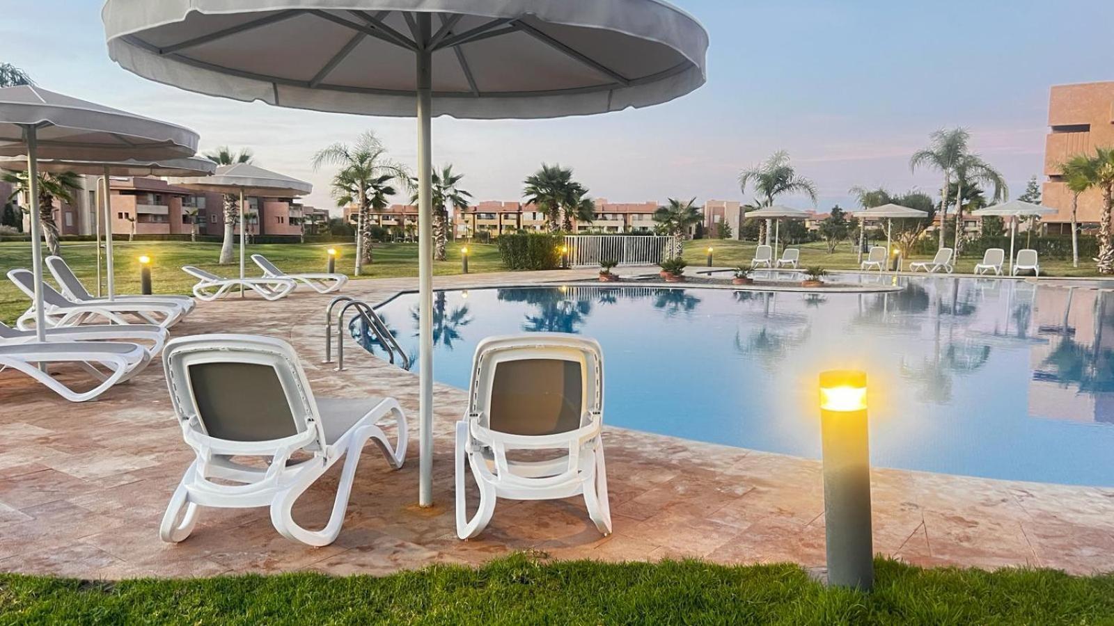 Appartement De Luxe Avec Jardin Vue Sur La Piscine Golf Securise 24H Sur 24 A 5 Minutes De L Aeroport Marrakesh Buitenkant foto